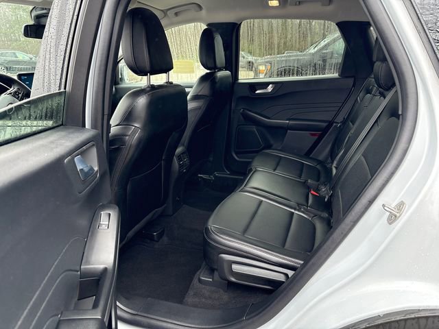 Certified 2025 Ford Escape Platinum AWD/4WD image 16