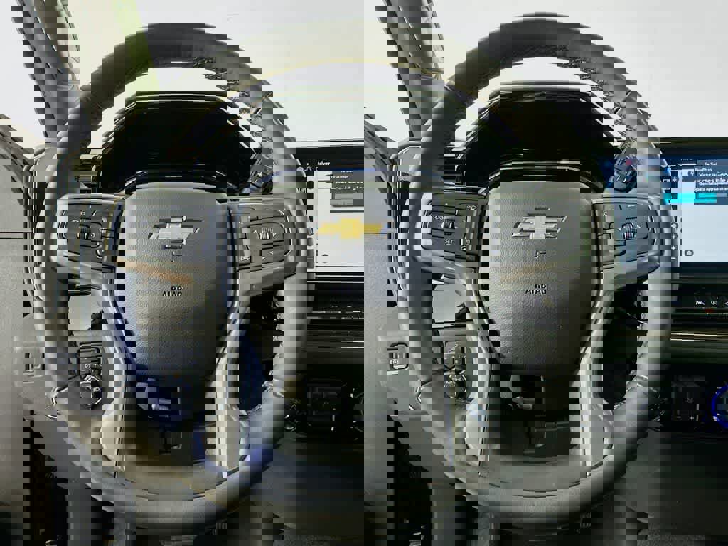 Used 2025 Chevrolet Silverado 1500 LT image 15