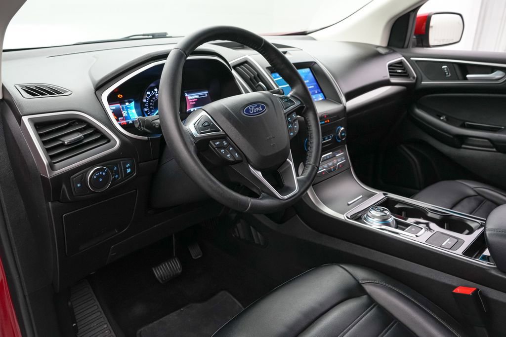 Certified 2020 Ford Edge SEL w/ Convenience Package image 12