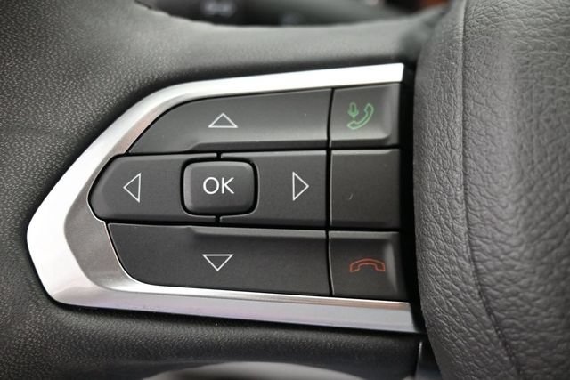 Used 2023 Jeep Compass Limited AWD/4WD image 17