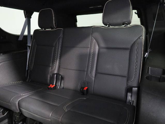 Used 2023 GMC Yukon XL SLT w/ SLT Premium Package AWD/4WD image 12