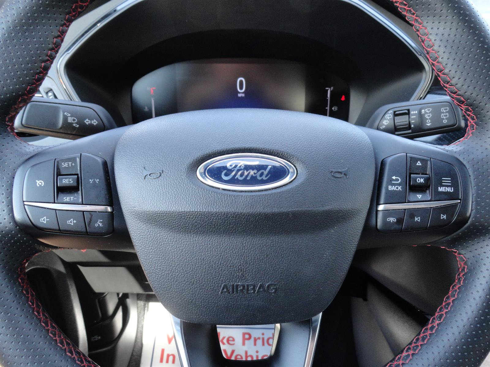 Certified 2025 Ford Escape ST-Line AWD/4WD image 15
