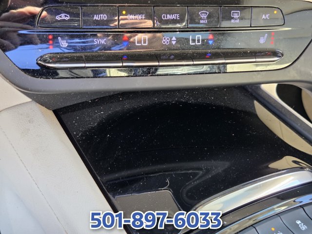 Used 2022 Buick Envision Essence w/ Safety Package FWD image 19