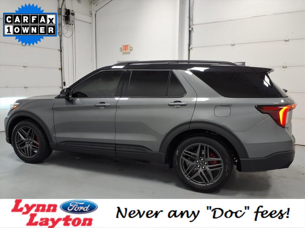 Certified 2025 Ford Explorer ST image 6