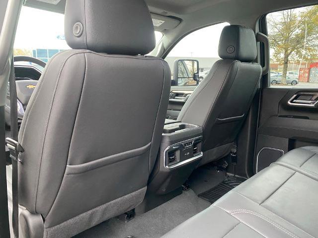 Used 2025 Chevrolet Silverado 2500 LTZ w/ LTZ Premium Package image 30