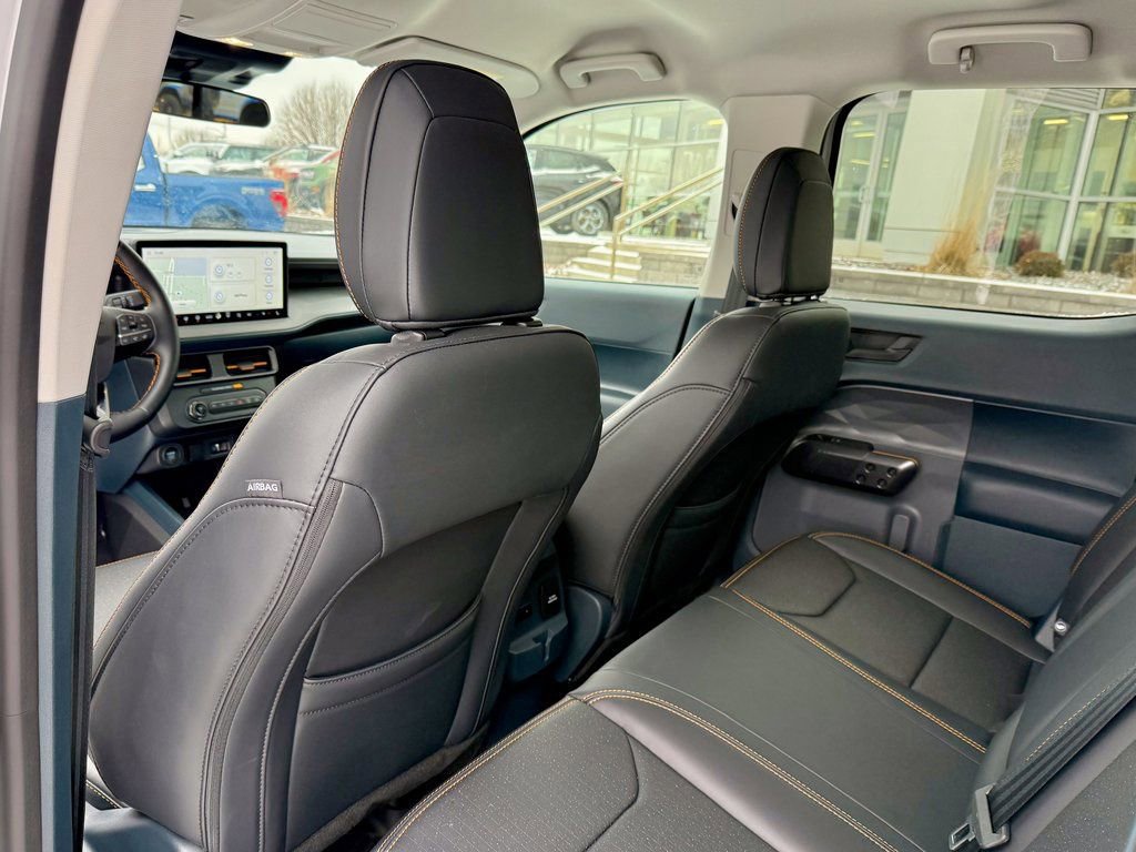 Certified 2025 Ford Maverick Tremor image 11