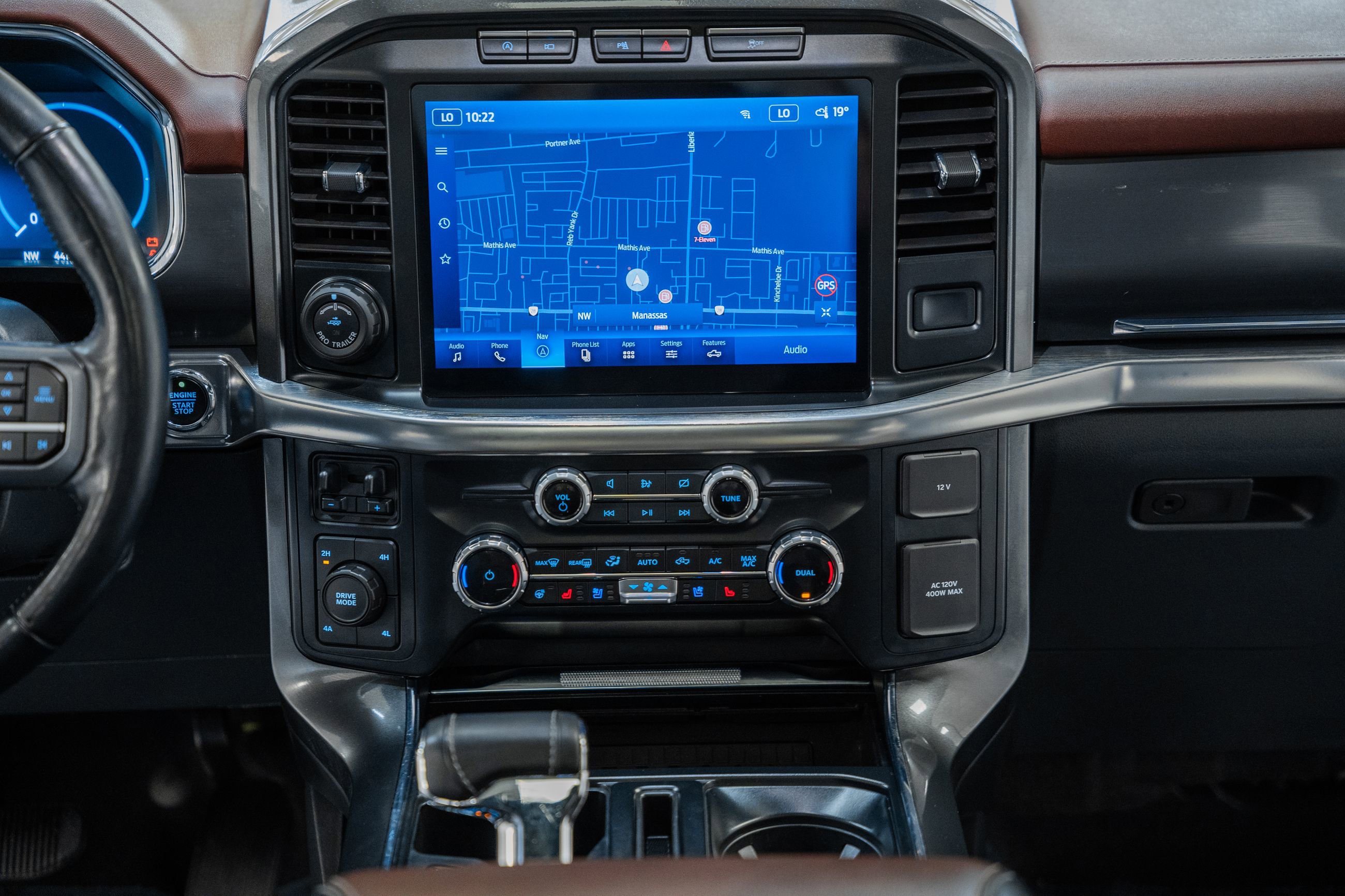 Certified 2023 Ford F150 Lariat w/ Equipment Group 502A High image 26