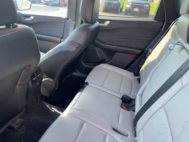 Certified 2023 Ford Escape Platinum AWD/4WD image 15