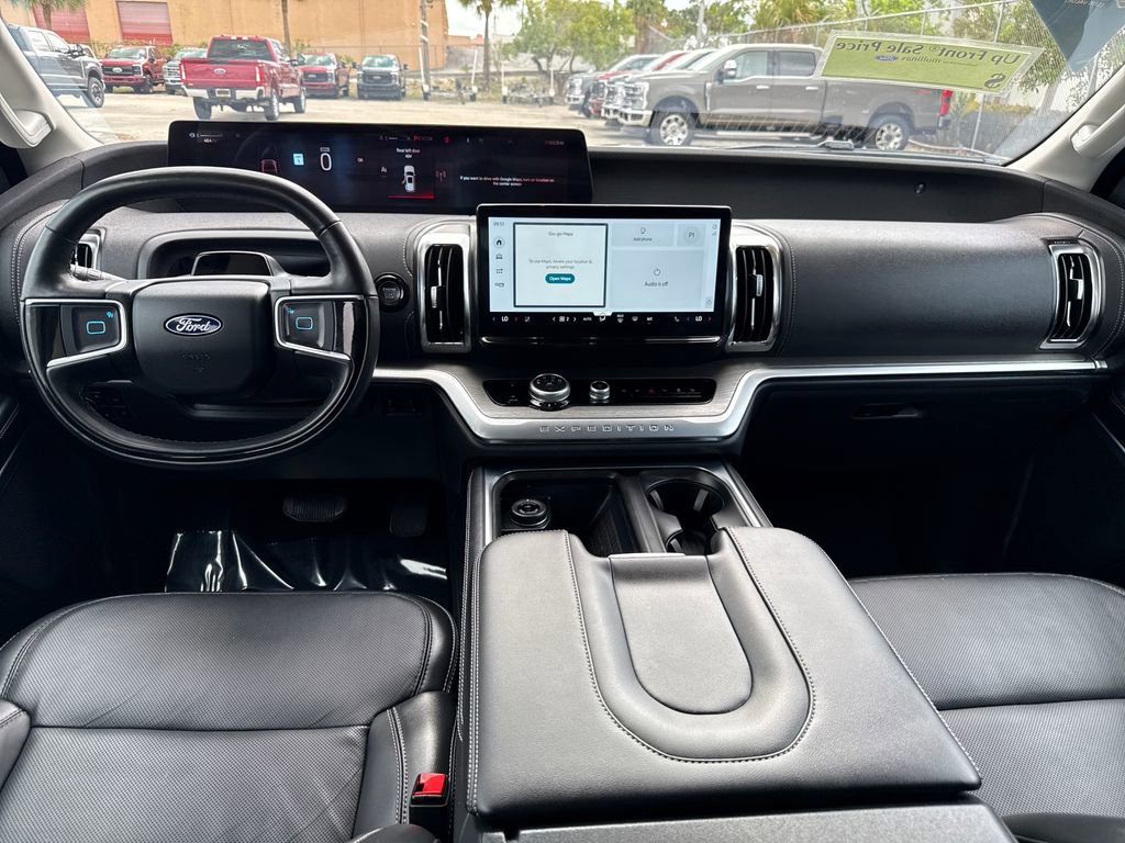 Certified 2025 Ford Expedition Max Platinum image 6