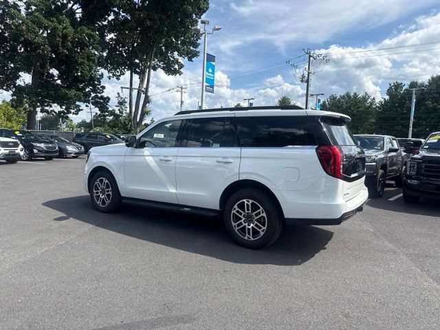Certified 2025 Ford Expedition Active AWD/4WD image 7