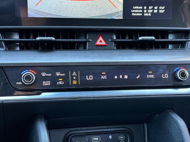 Used 2023 Kia Sportage EX FWD image 19