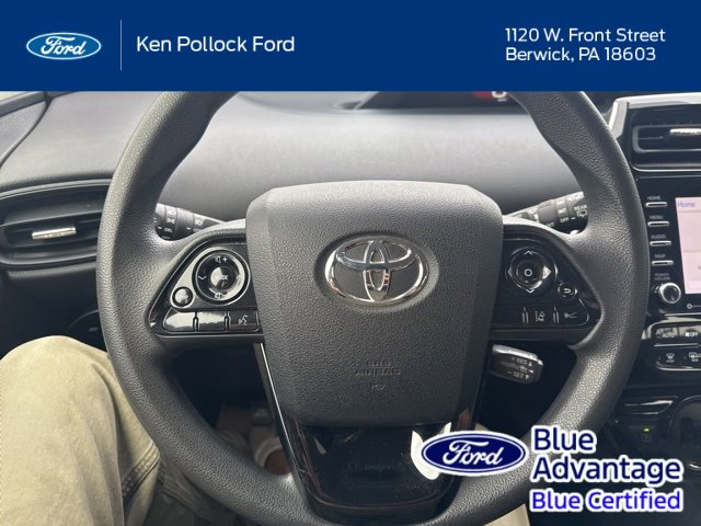 Used 2022 Toyota Prius LE image 18