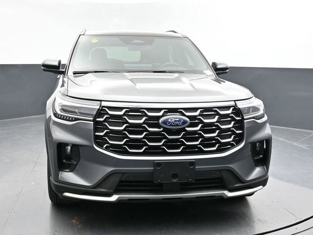 Certified 2025 Ford Explorer Platinum image 2