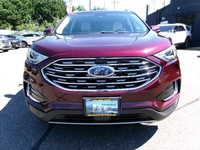 Certified 2019 Ford Edge Titanium w/ Cold Weather Package AWD/4WD image 2