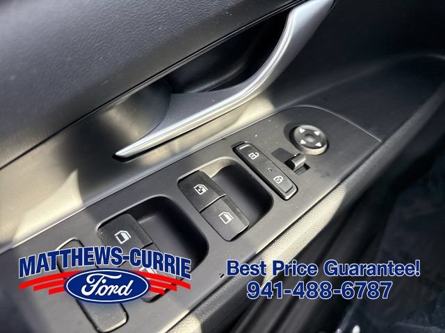 Used 2023 Hyundai Elantra SEL FWD image 21