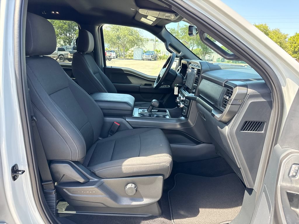 Certified 2024 Ford F150 XLT w/ XLT Black Appearance Package AWD/4WD image 28
