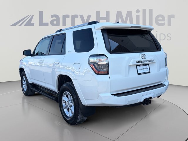 Used 2021 Toyota 4Runner SR5 AWD/4WD image 3