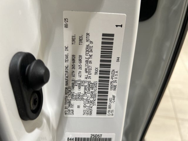 Used 2026 Toyota Tundra Platinum AWD/4WD image 31