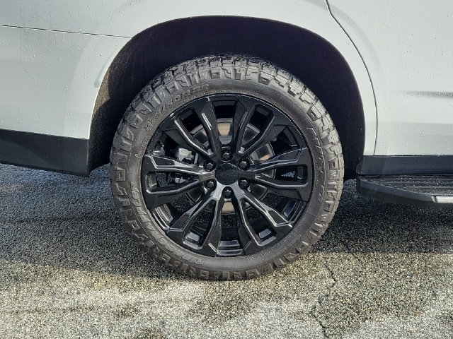 Used 2023 Chevrolet Tahoe LT w/ LT Signature Plus Package RWD image 6