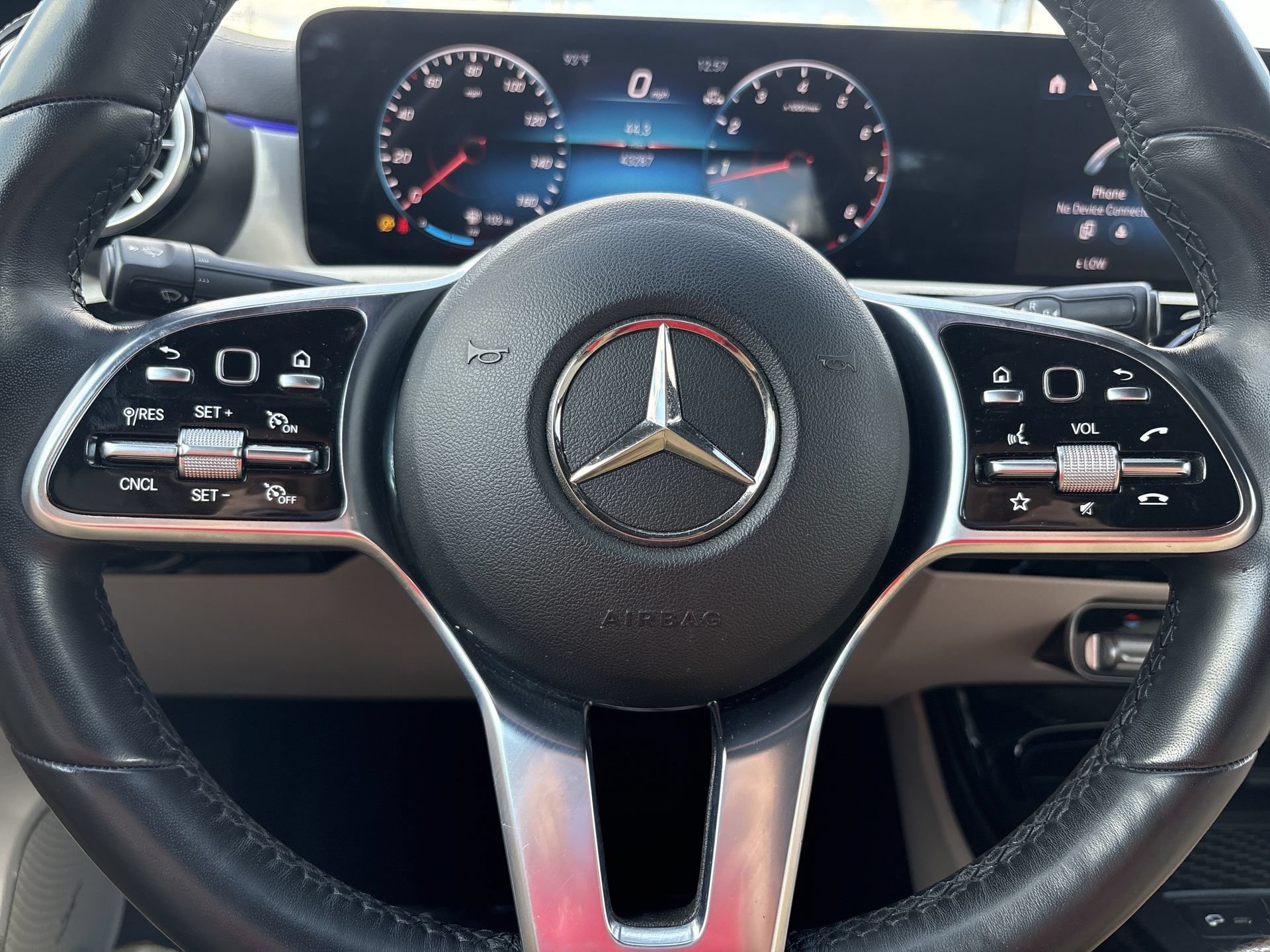 Used 2023 Mercedes-Benz CLA 250 4MATIC w/ Premium Package image 10