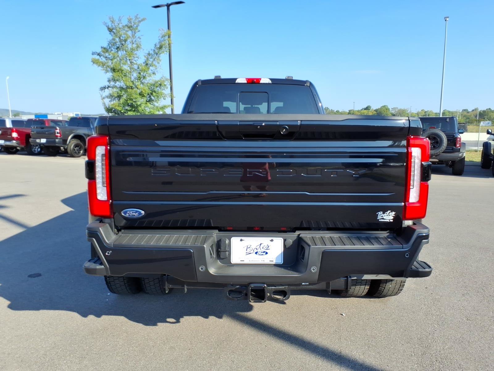 Certified 2026 Ford F450 Platinum w/ FX4 Off-Road Package AWD/4WD image 4