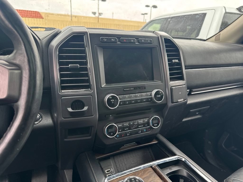 Certified 2018 Ford Expedition Platinum AWD/4WD image 11