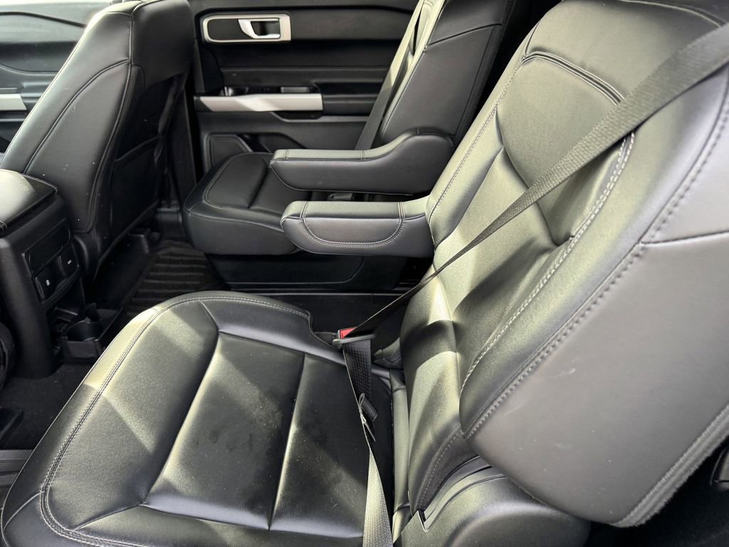 Certified 2023 Ford Explorer XLT w/ Equipment Group 202A image 11