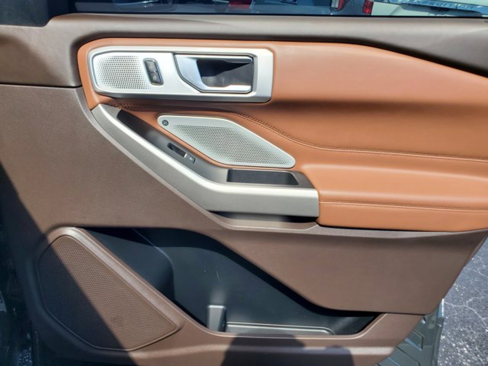 Certified 2023 Ford Explorer King Ranch w/ Technology Package image 39