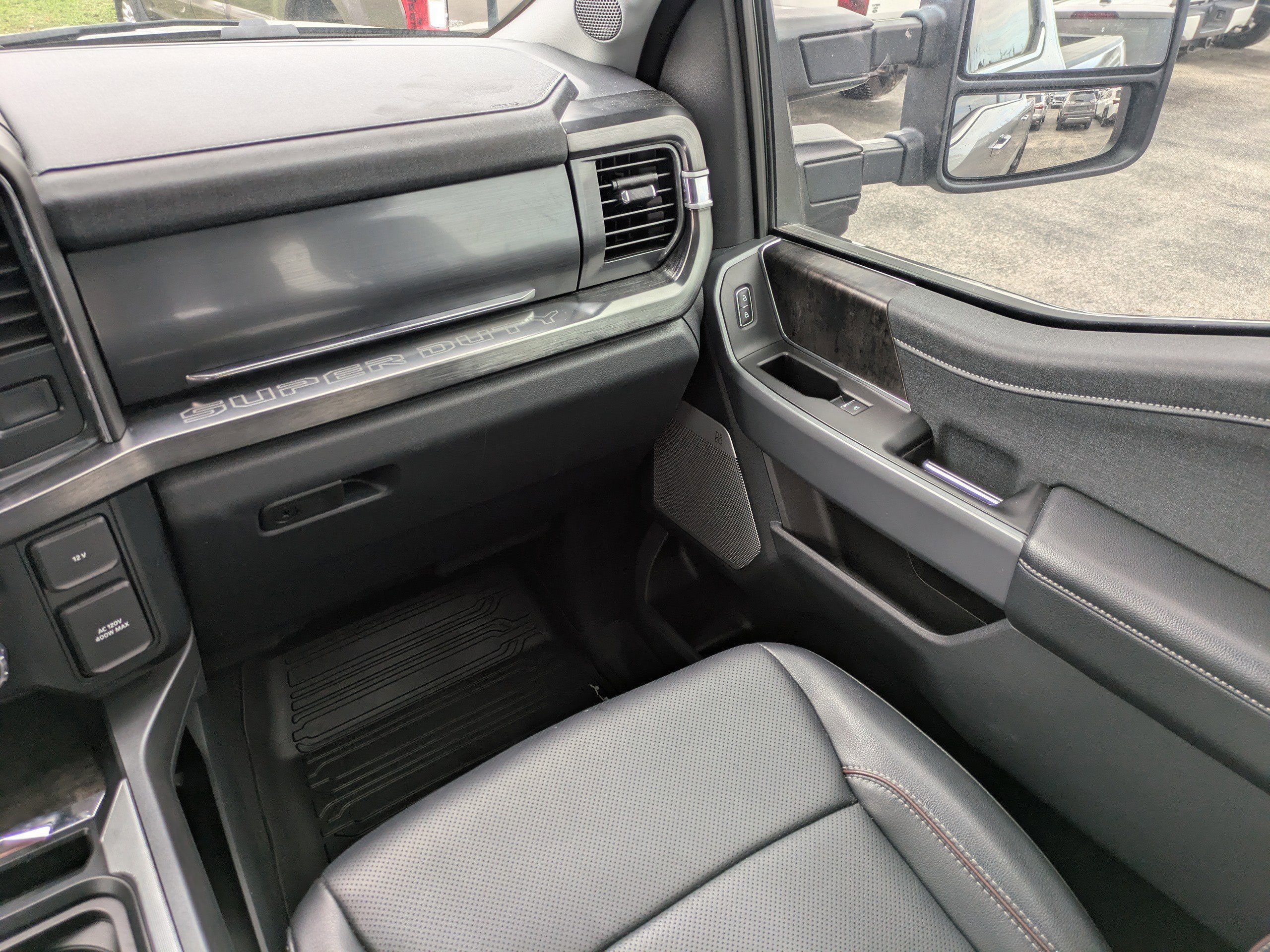 Certified 2023 Ford F250 Lariat w/ Tow Technology Package image 16