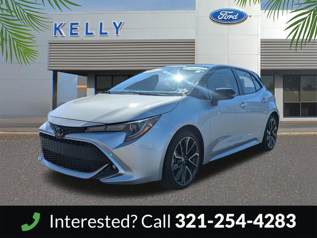 Used 2022 Toyota Corolla XSE FWD image 2