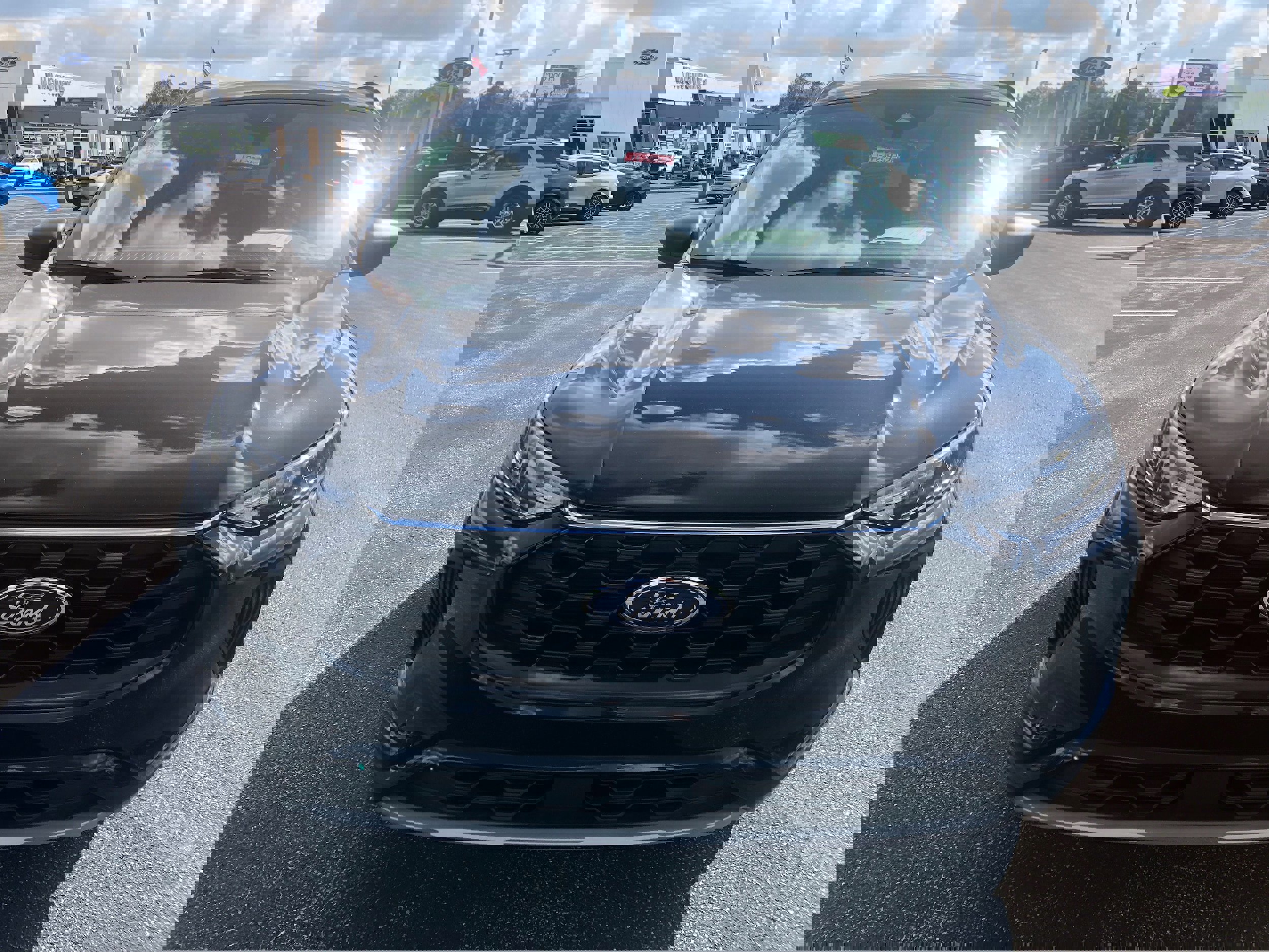 Certified 2023 Ford Escape ST-Line w/ Tech Pack #1 image 8