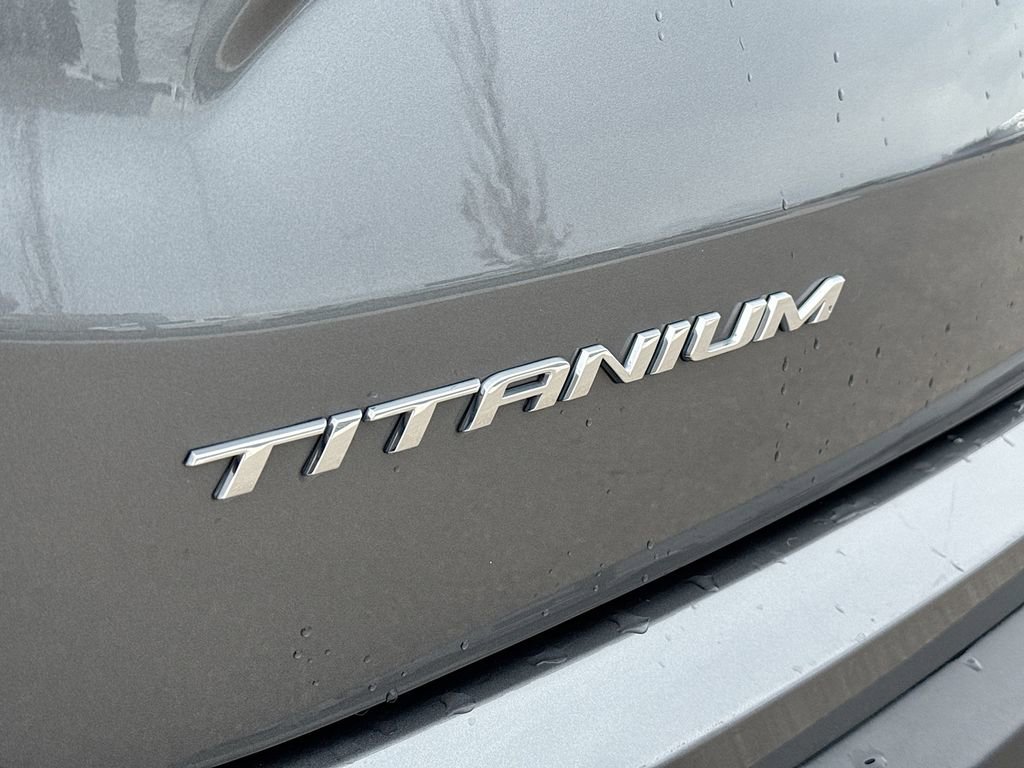 Certified 2024 Ford Edge Titanium AWD/4WD image 20