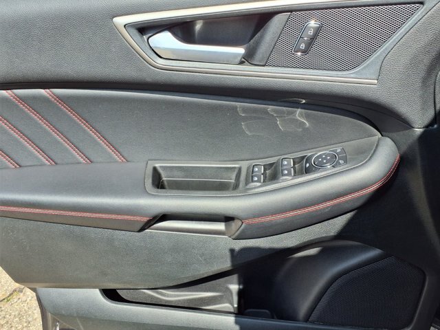 Certified 2024 Ford Edge ST-Line AWD/4WD image 18