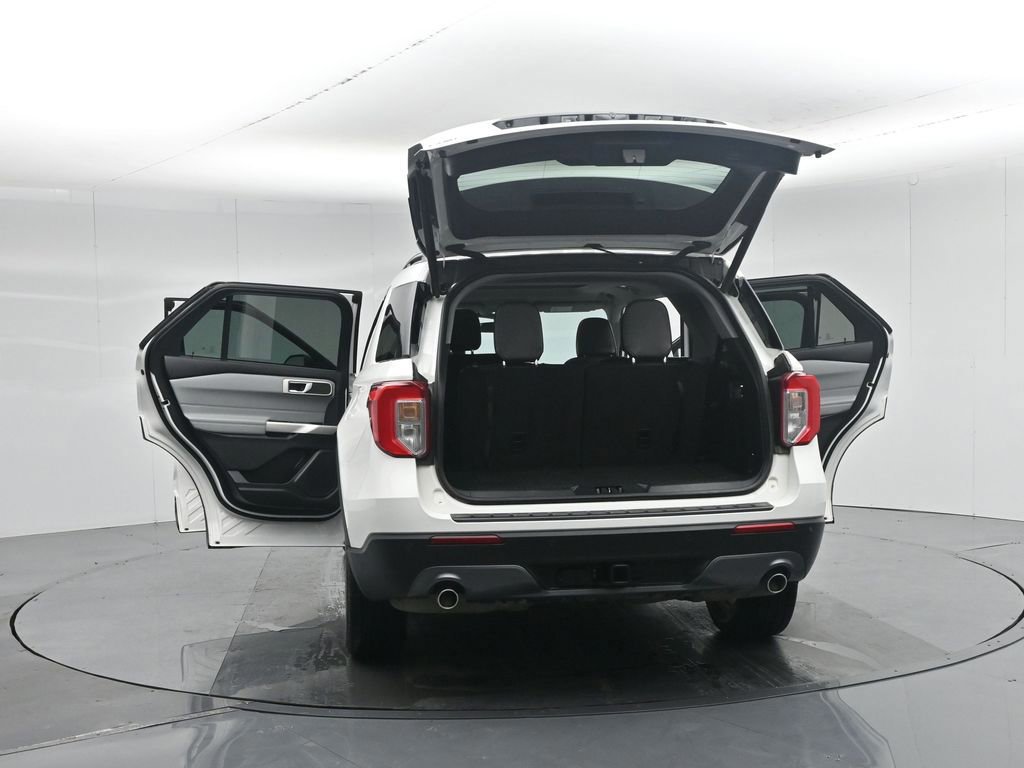 Certified 2023 Ford Explorer XLT w/ Equipment Group 202A image 62