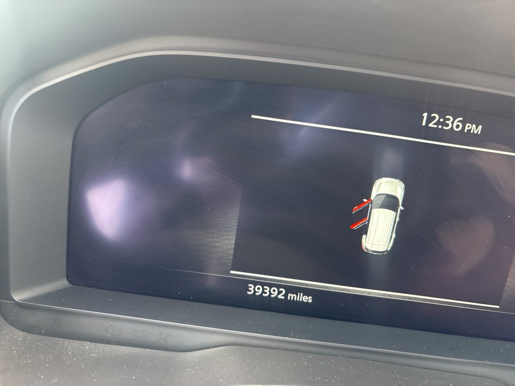 Used 2024 Nissan Rogue Platinum FWD image 3