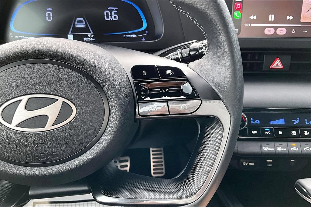 Used 2026 Hyundai Elantra Sport FWD image 18