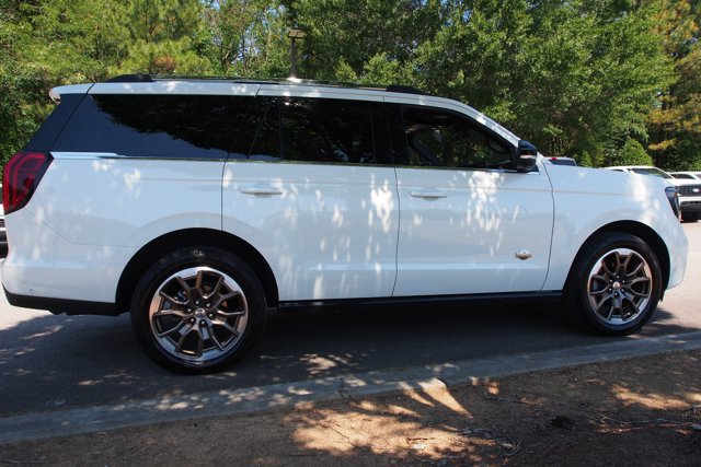 Certified 2025 Ford Expedition King Ranch AWD/4WD image 8