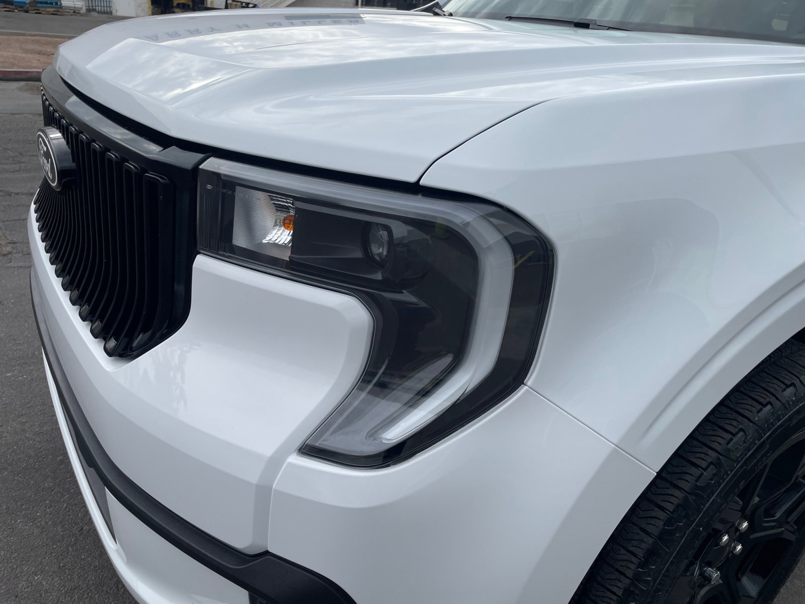 Certified 2025 Ford Maverick Lobo AWD/4WD image 9