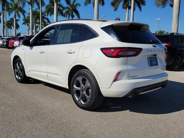 Certified 2024 Ford Escape ST-Line w/ Equipment Group 301A FWD image 2
