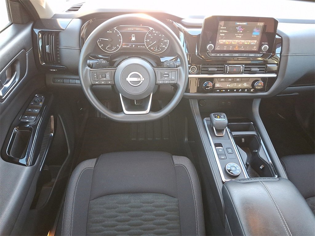 Used 2022 Nissan Pathfinder S image 12