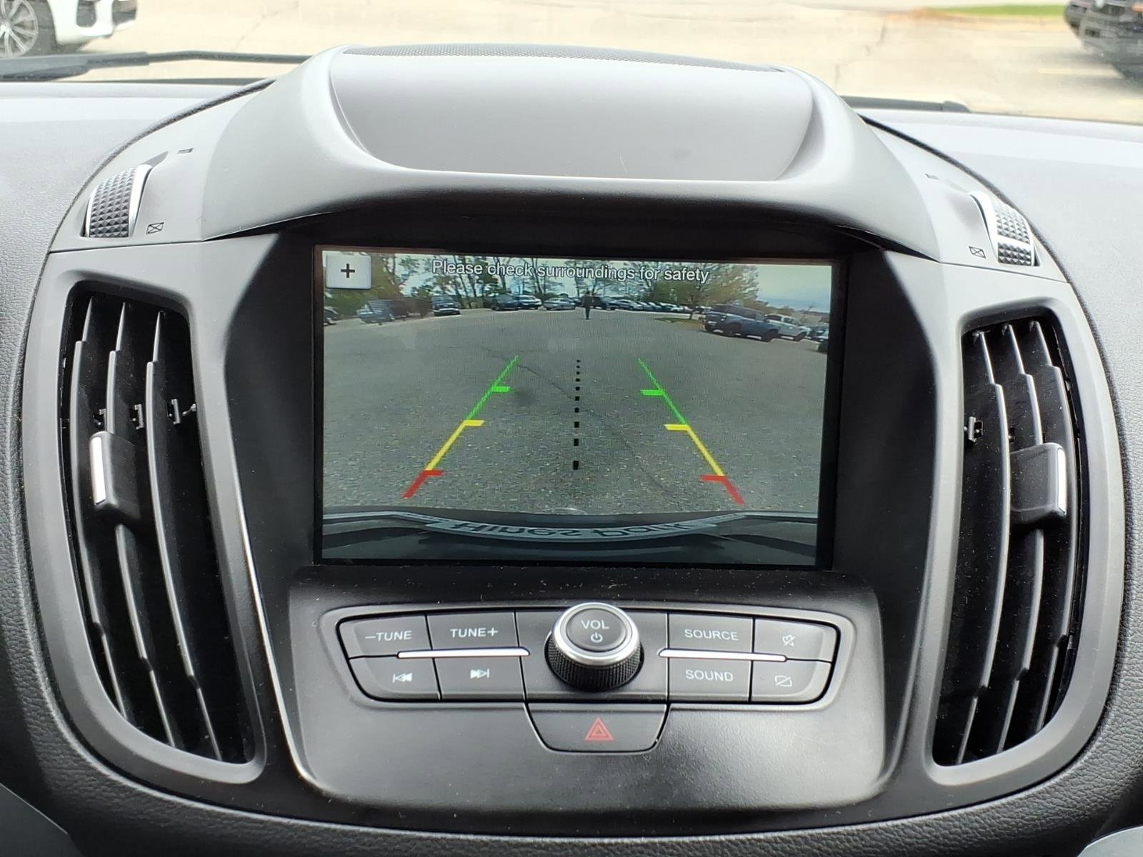 Certified 2019 Ford Escape SE FWD image 18