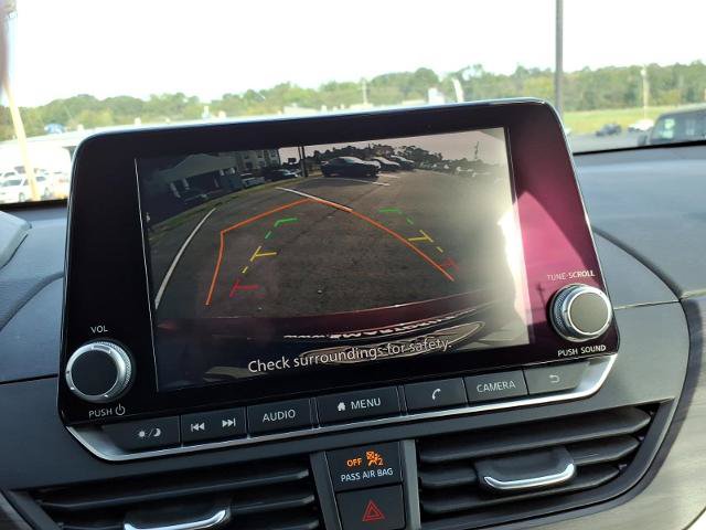 Used 2025 Nissan Altima 2.5 SV FWD image 18