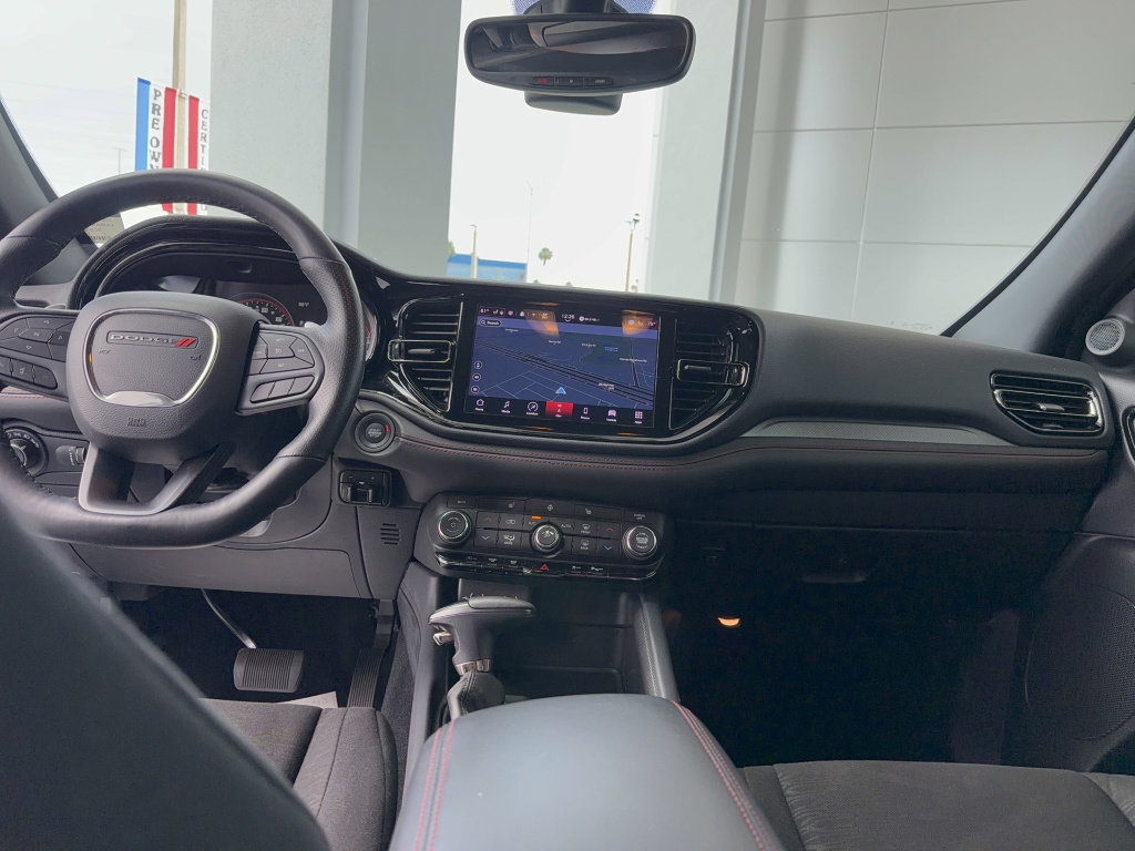 Used 2025 Dodge Durango GT w/ Blacktop Package RWD image 31