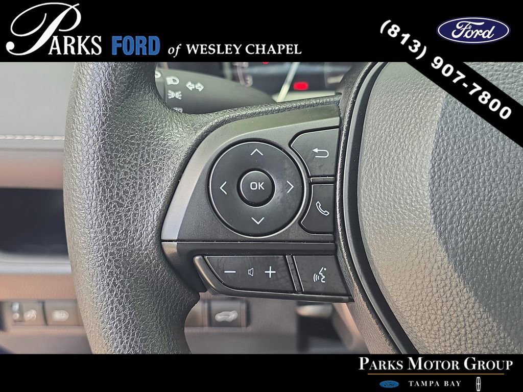 Used 2025 Toyota RAV4 XLE w/ Convenience Package image 30