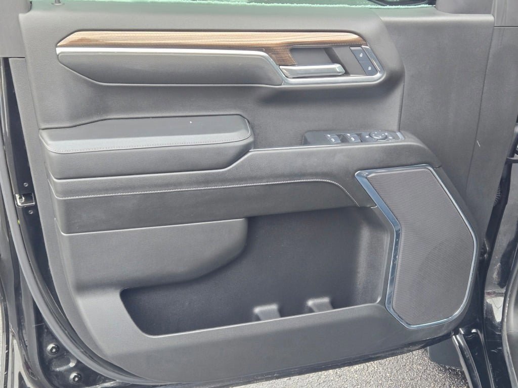 Used 2024 Chevrolet Silverado 1500 RST image 18