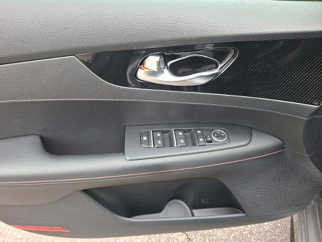 Used 2022 Kia Forte GT w/ GT2 Package image 12