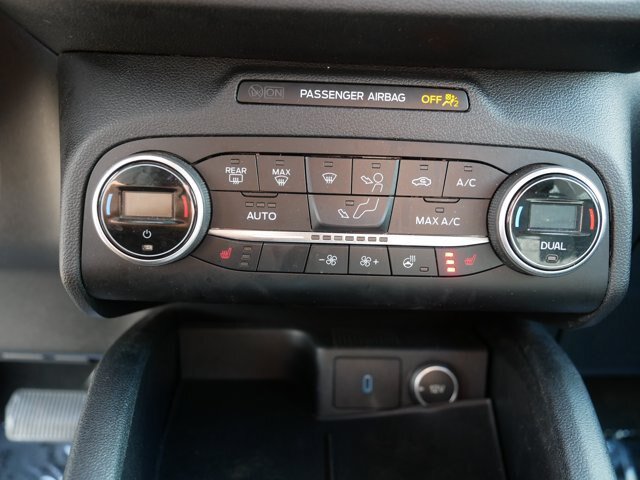 Certified 2020 Ford Escape Titanium AWD/4WD image 27