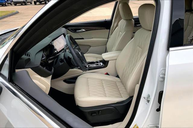 Used 2023 Buick Envision Avenir image 10