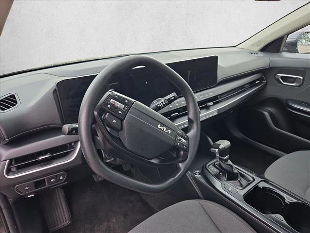 Used 2025 Kia K4 FWD image 9
