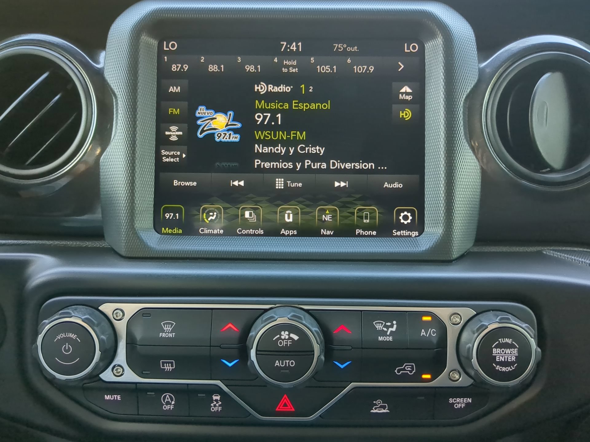 Used 2022 Jeep Gladiator Sport AWD/4WD image 55